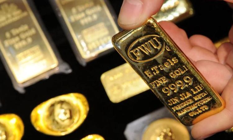 Золото Швейцарии банки. Щедрый платит золотом. Золото в Швейцарии фото. Мода на золото в 2024 году фото. Покупать ли золото в 2024